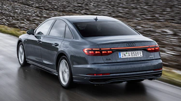 Audi A8 60 TFSI e - rear