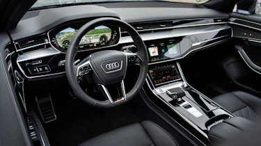Audi A8 60 TFSI e - dash