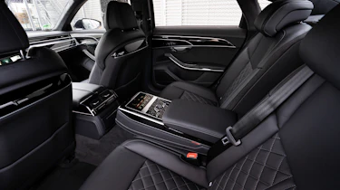 Audi A8 60 TFSI e - rear seats
