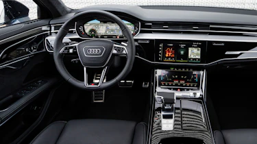 Audi A8 60 TFSI e - cabin