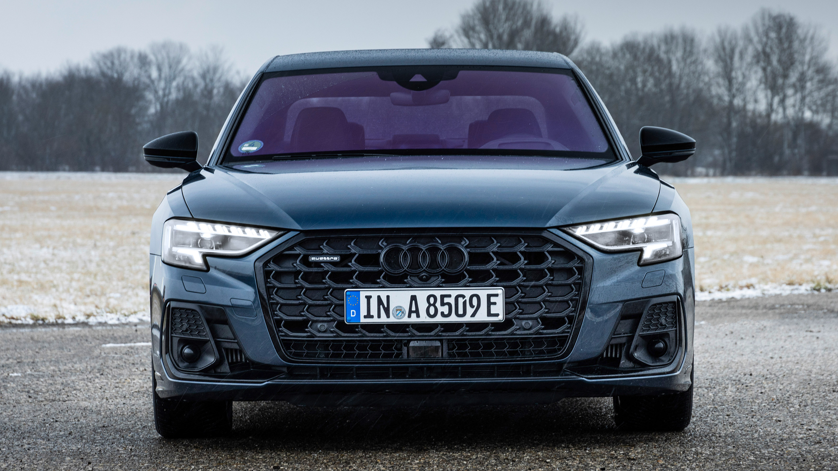 Audi A8 60 TFSI e - full front