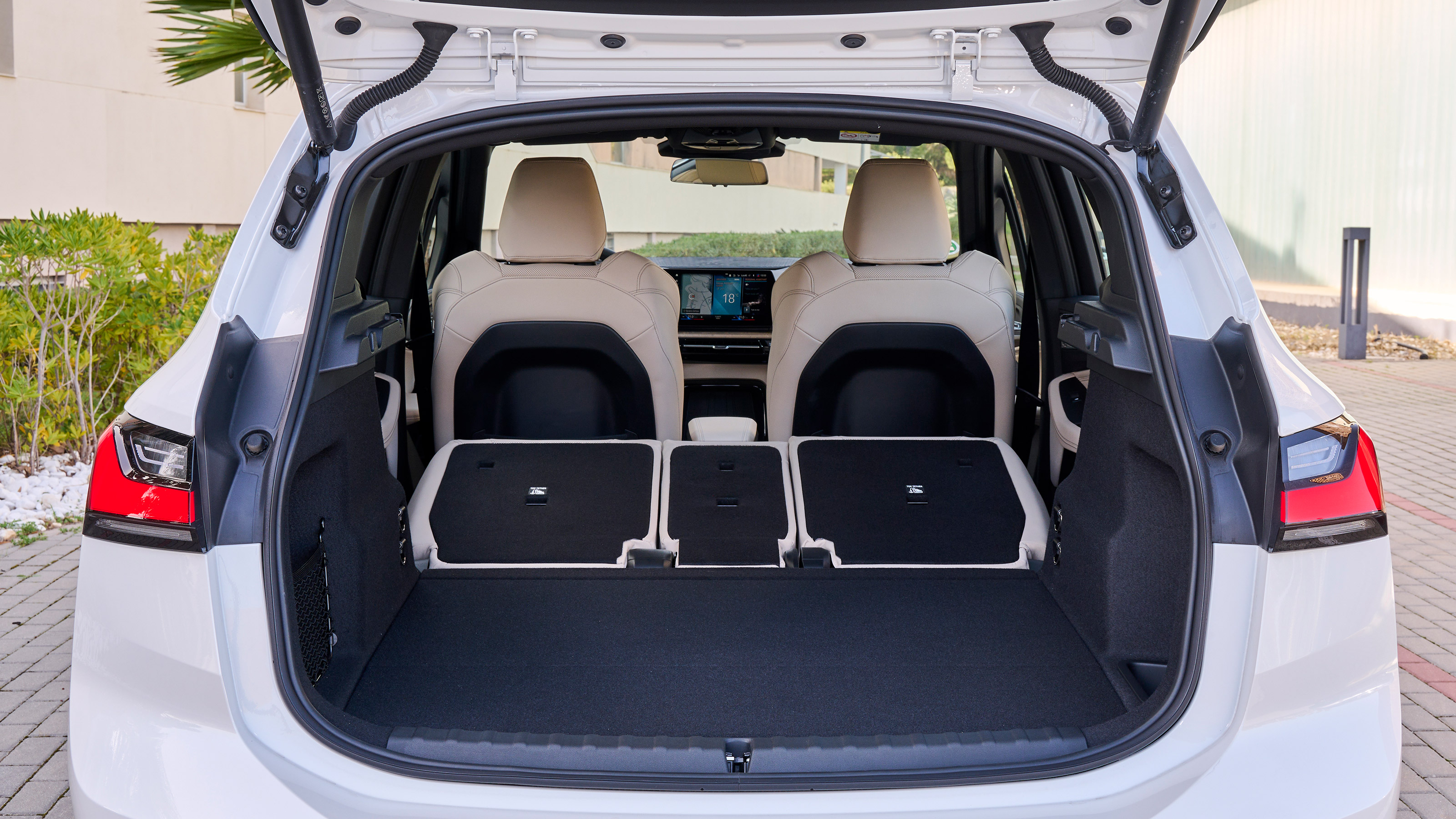 BMW 2 Series Active Tourer - boot seats down