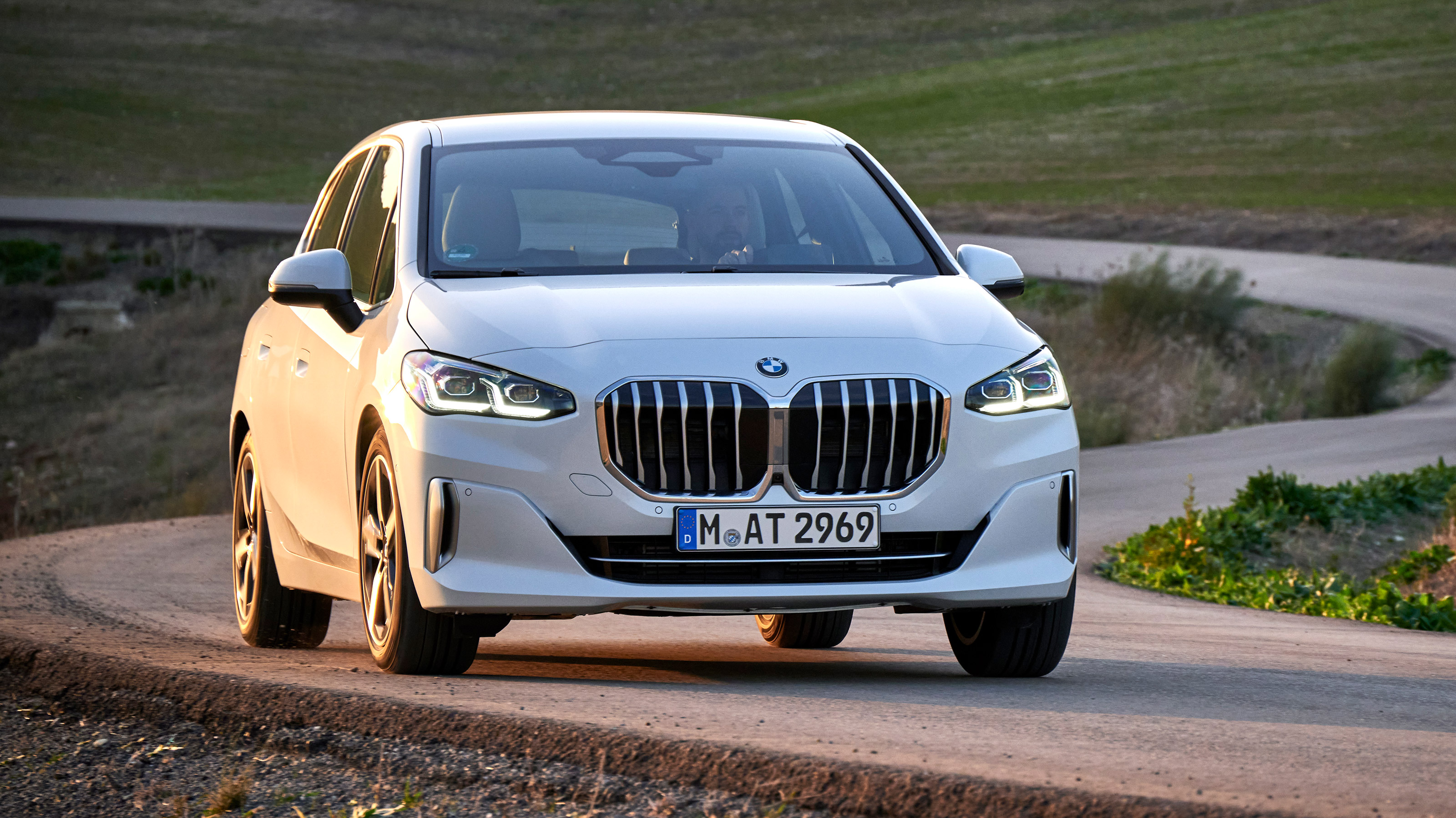 BMW 2 Series Active Tourer - front cornering