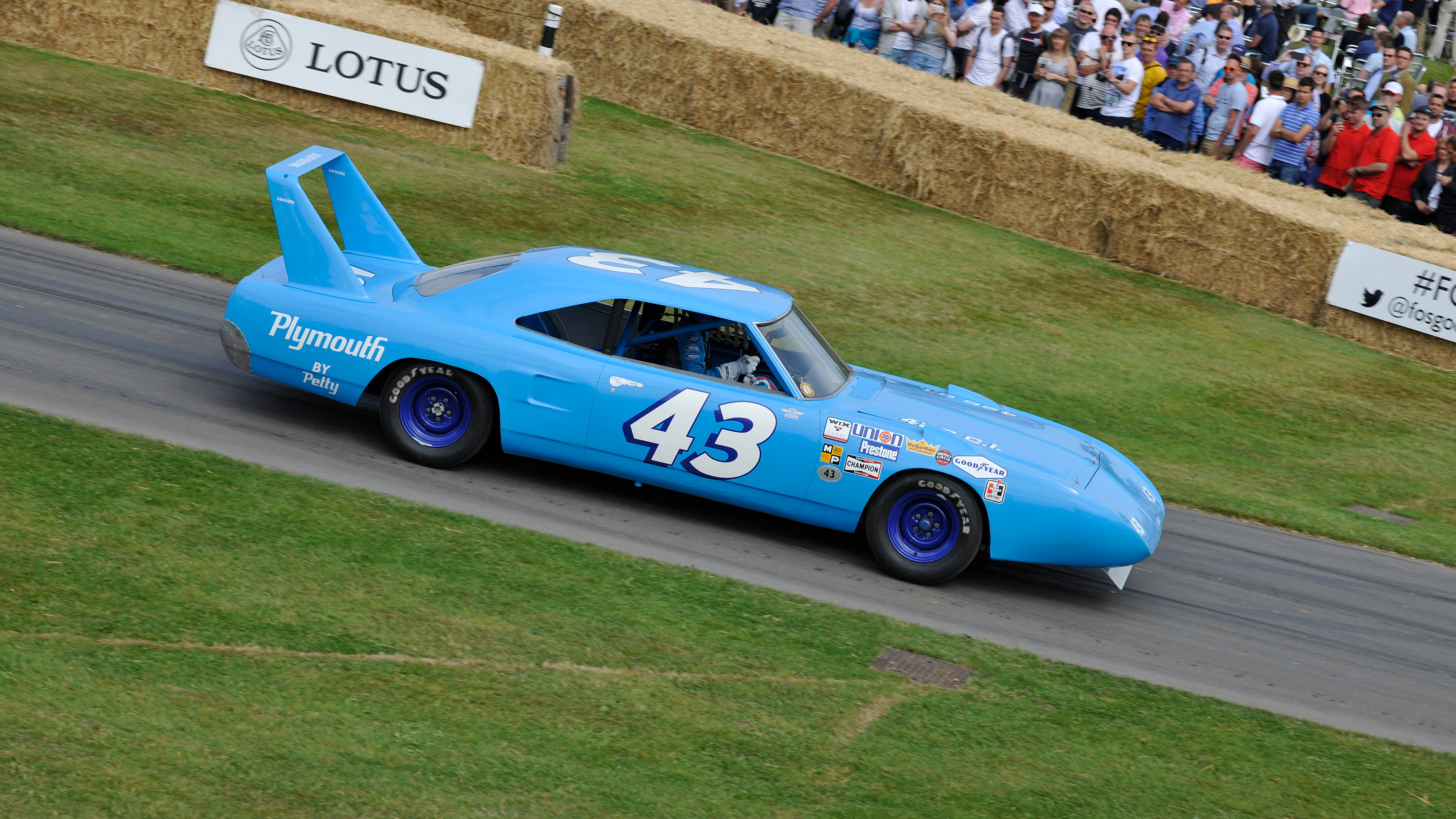 Best 1970s cars - Plymouth Superbird