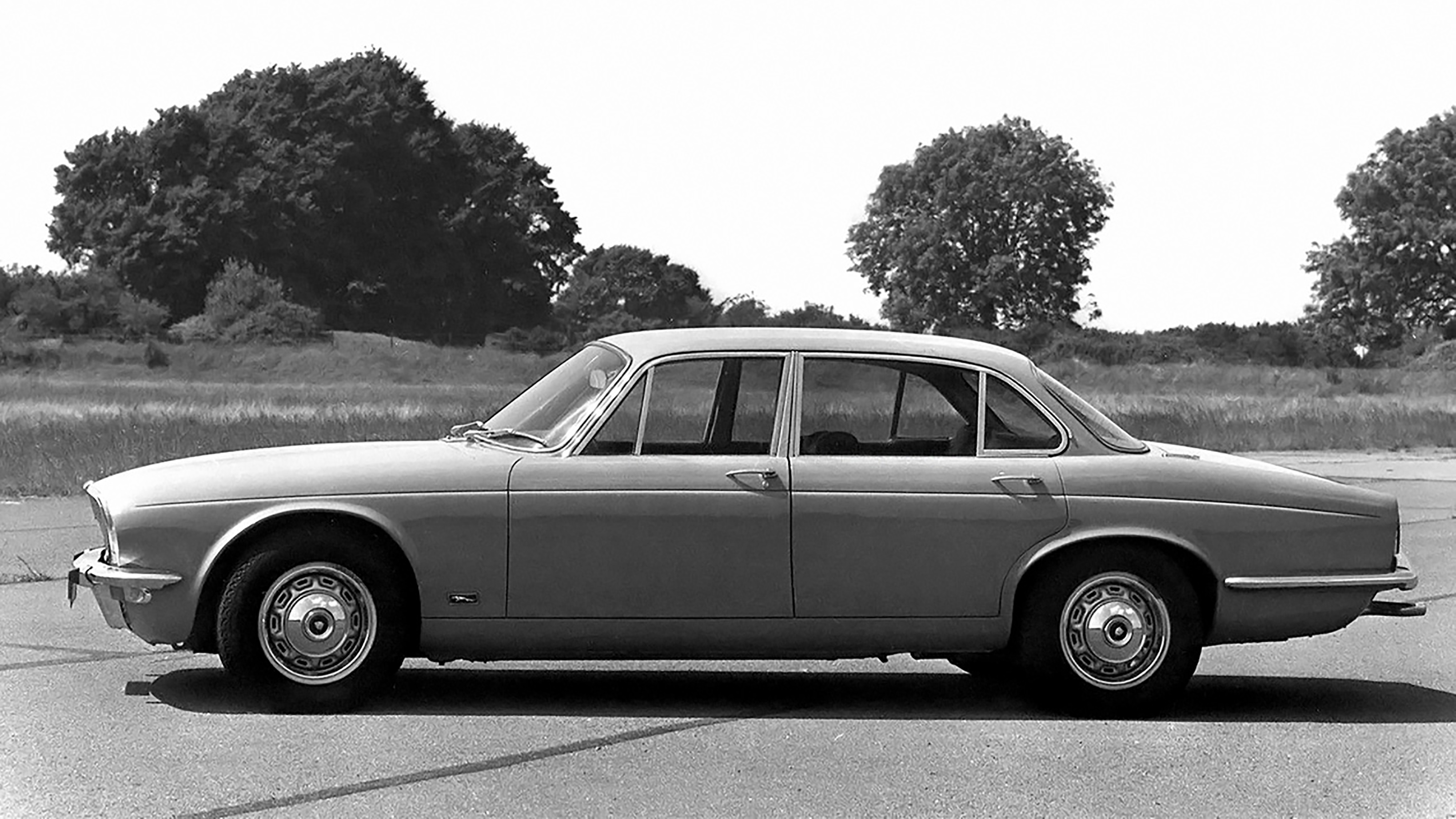 Best 1970s cars - XJ12