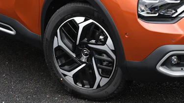 Citroen C4 PureTech 155 - wheel