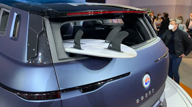 Fisker Ocean studio - surfboard