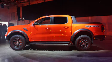 Ford Ranger Raptor - studio side