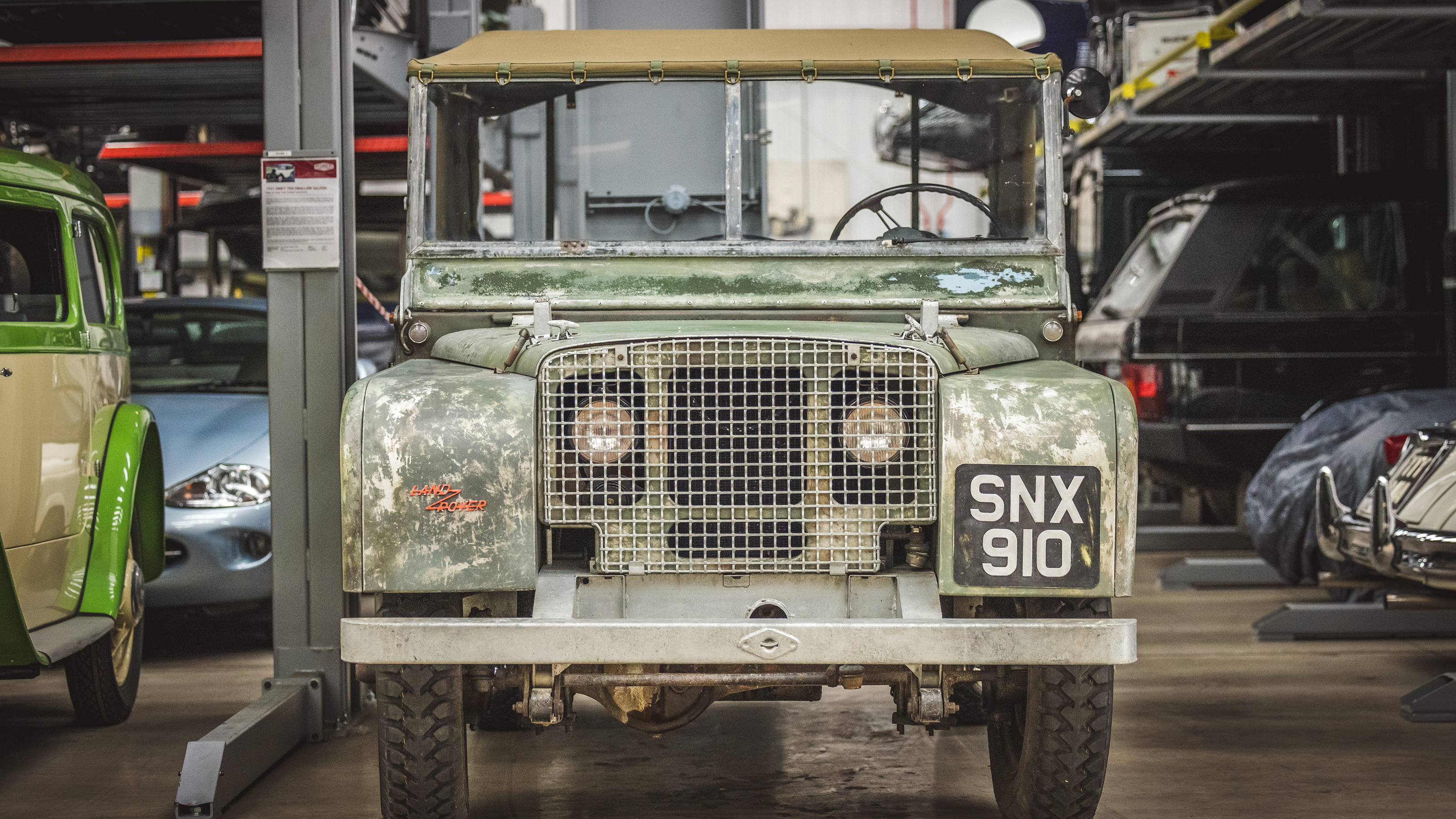 Jaguar C-Type continuation - Defender