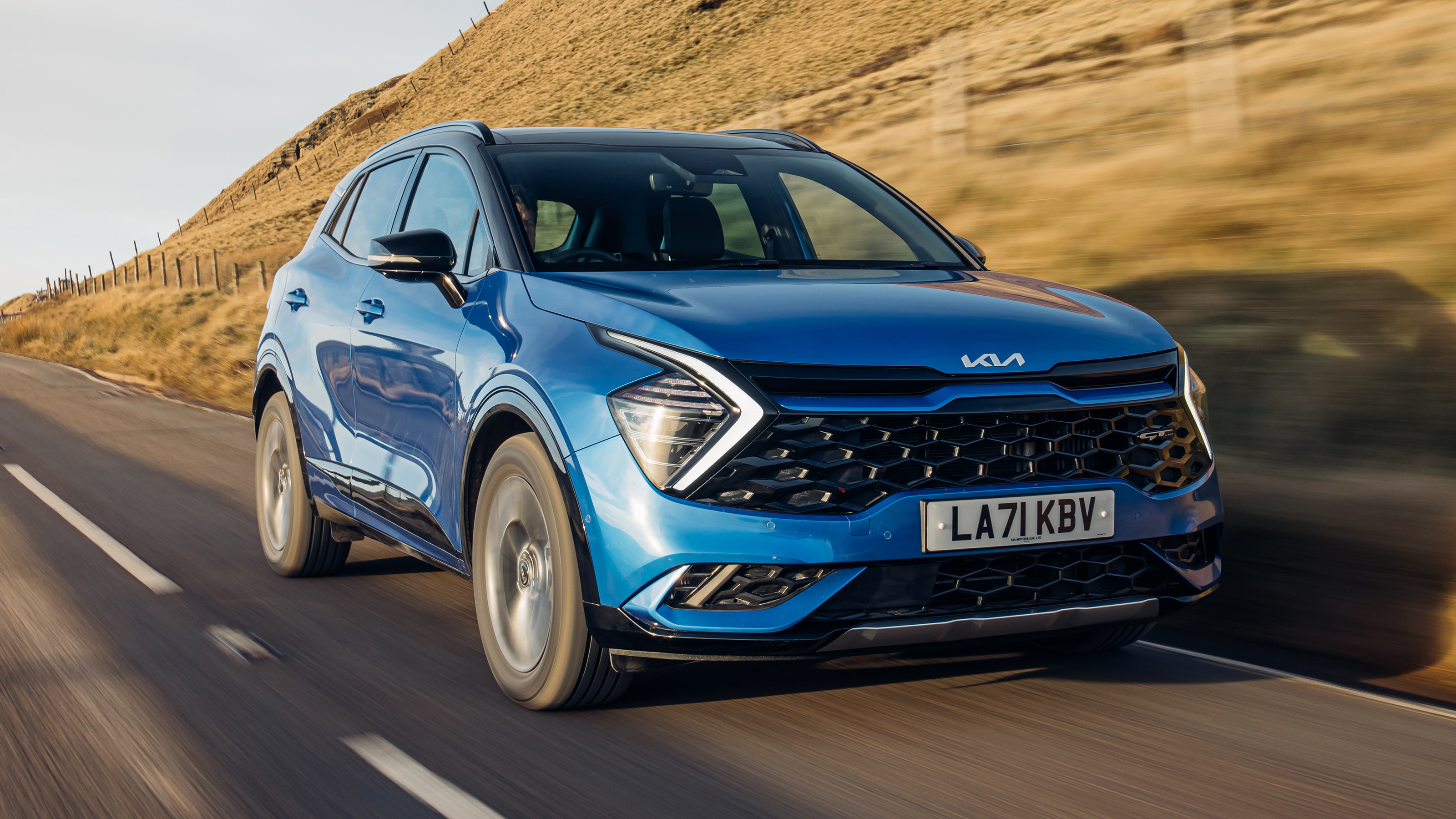2022 Kia Sportage - front tracking