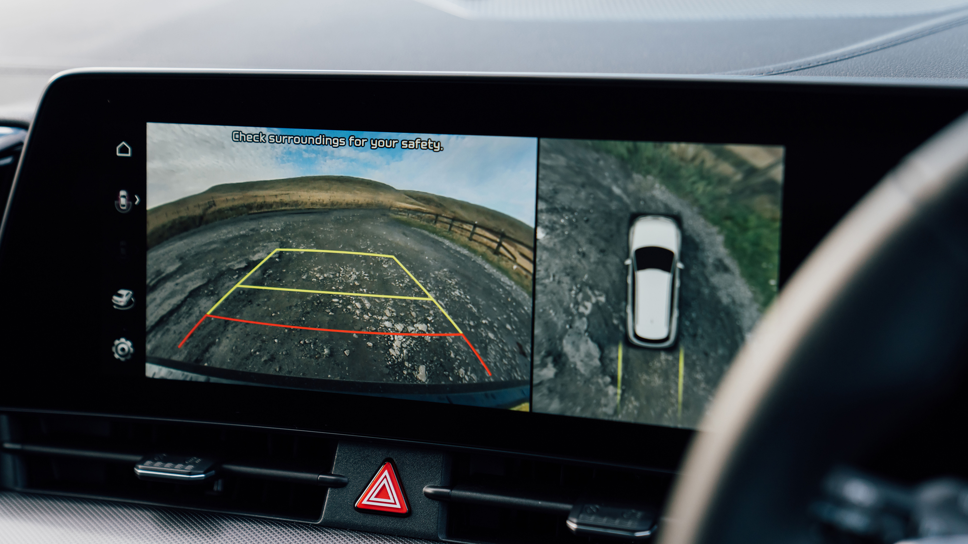 2022 Kia Sportage - screen