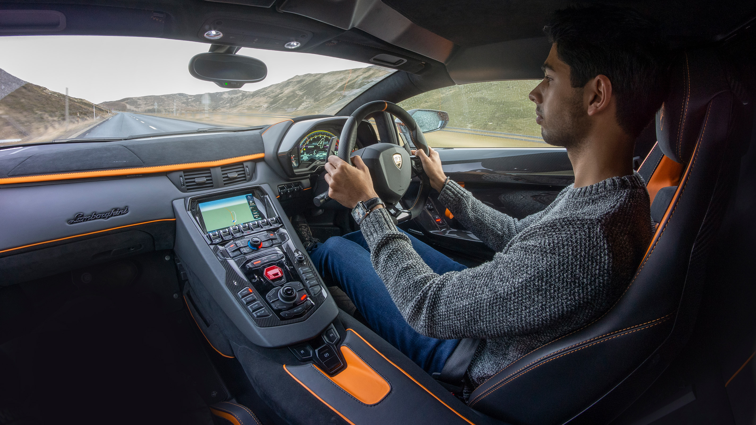 Lamborghini Aventador SVJ - dash