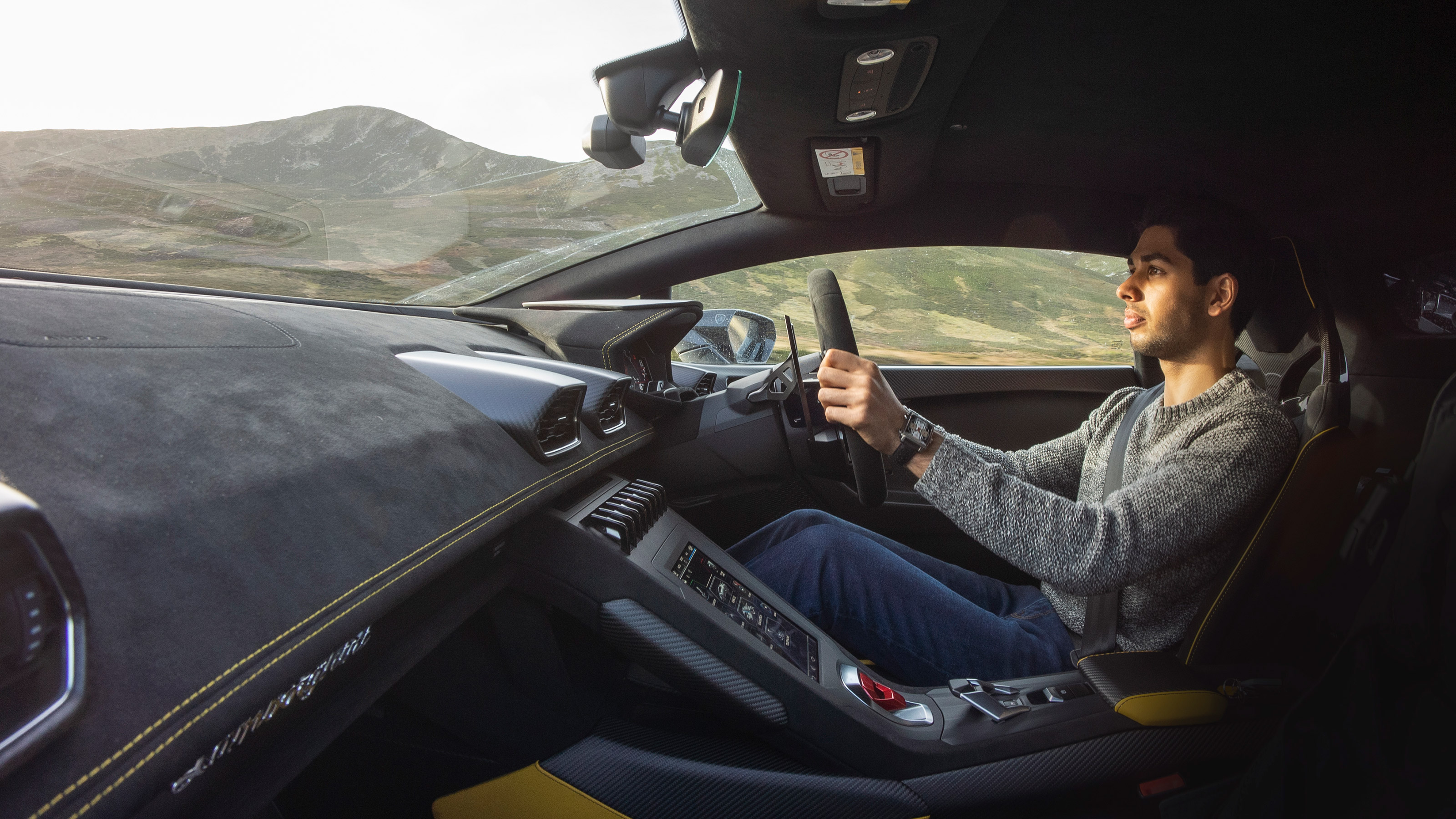 Lamborghini Huracan STO - dash
