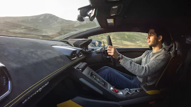 Lamborghini Huracan STO - dash