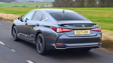 Lexus ES 300h - rear