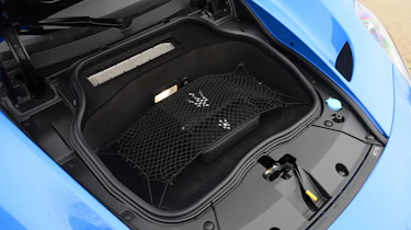 Maserati MC20 - boot