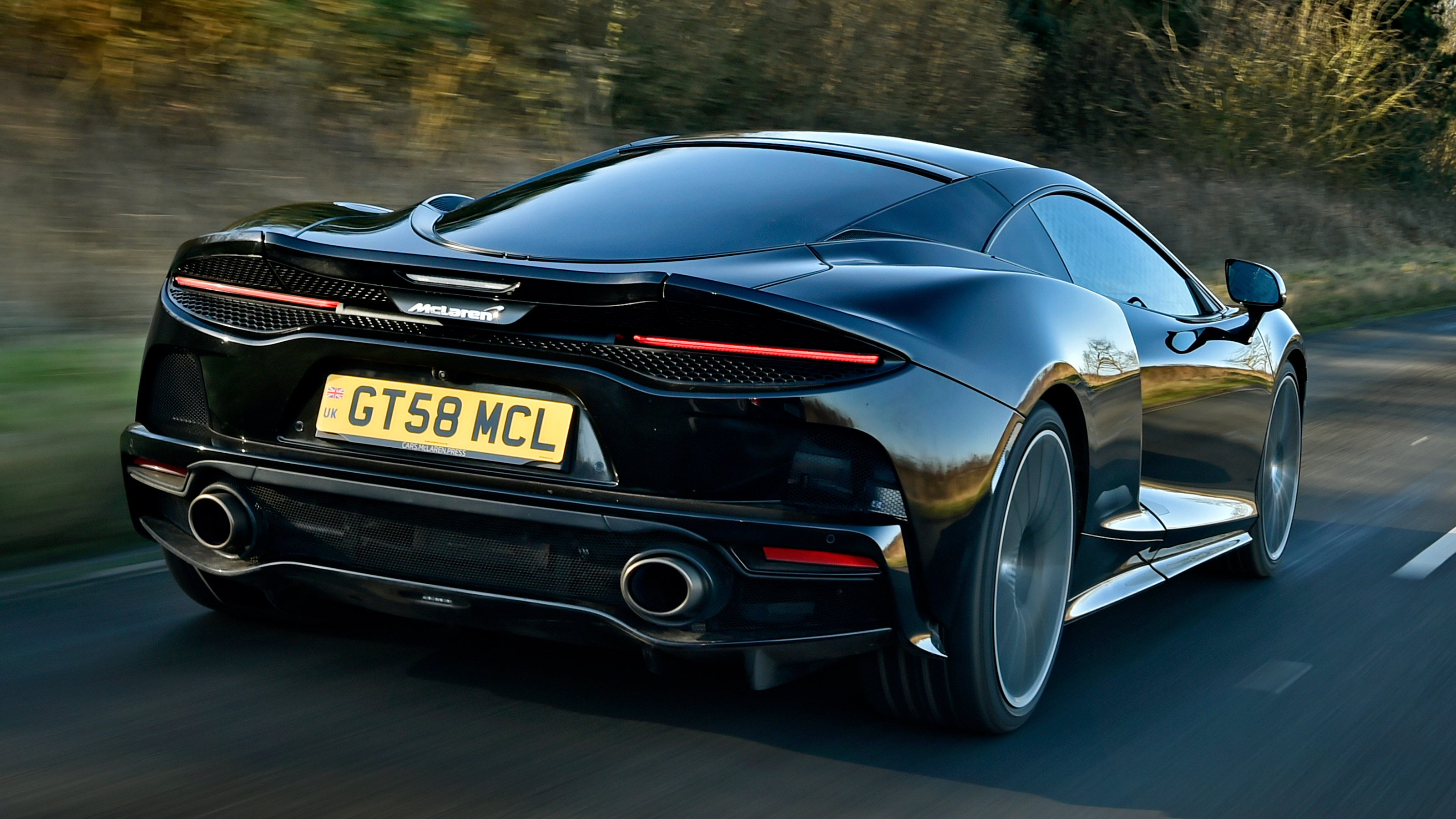 McLaren GT - rear