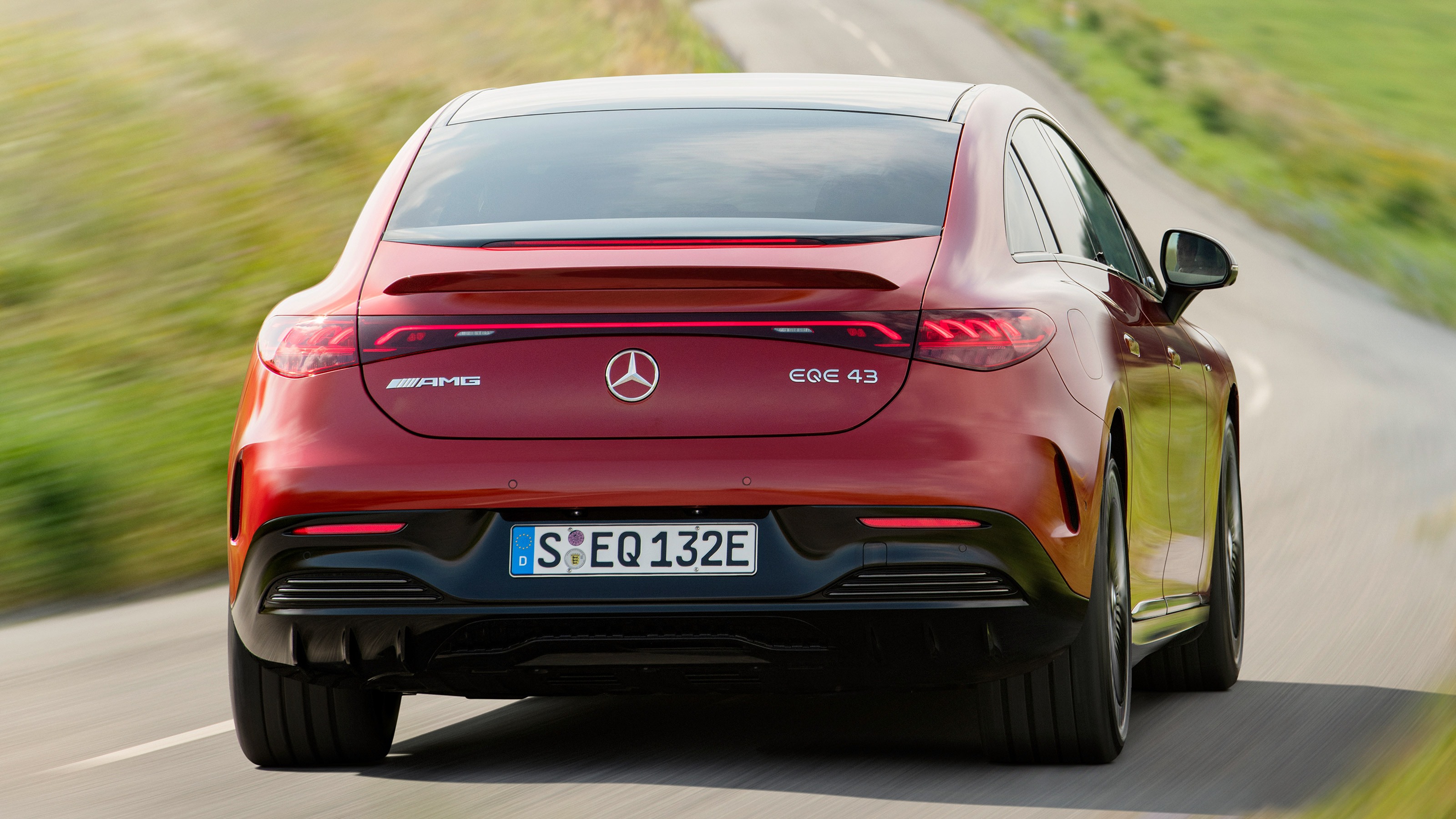 Mercedes-AMG EQE 43 - rear