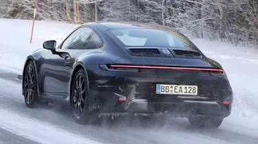 Porsche 911 facelift - spyshot 5