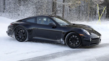 Porsche 911 facelift - spyshot 9