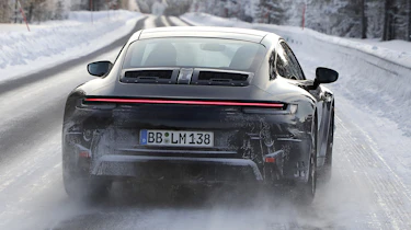 Porsche 911 facelift - spyshot 14