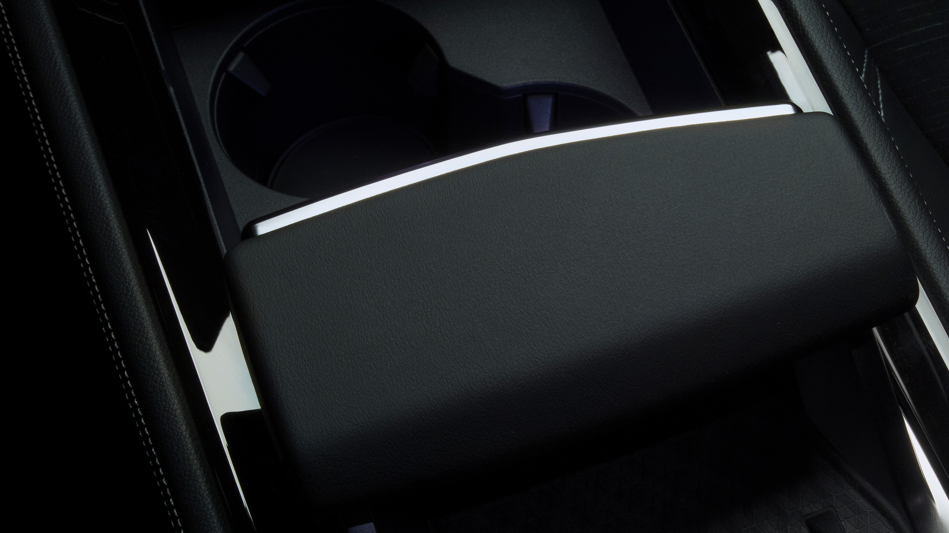 Renault Austral teaser 3
