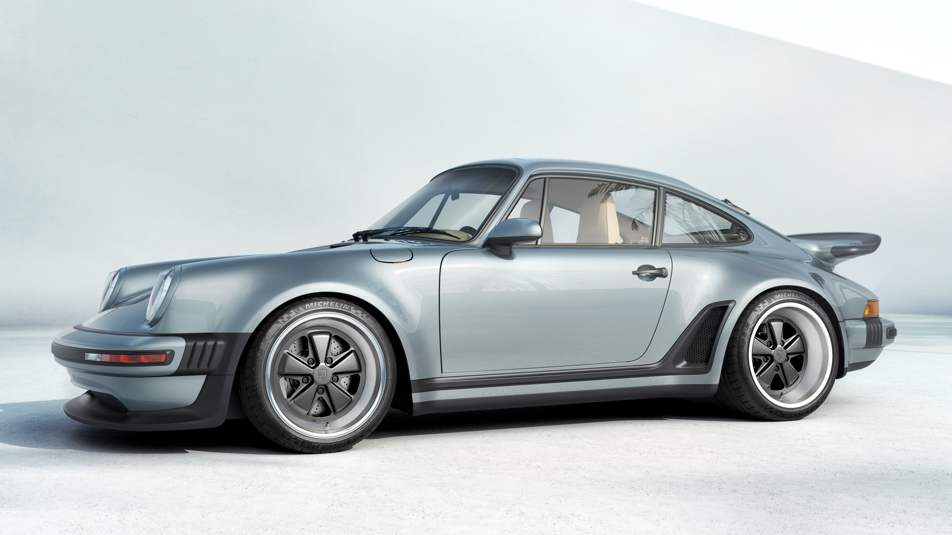 Singer Porsche 911 - front static