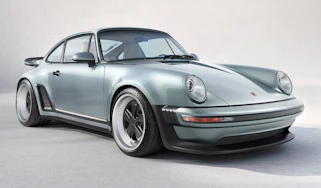 Singer Porsche 911 - front