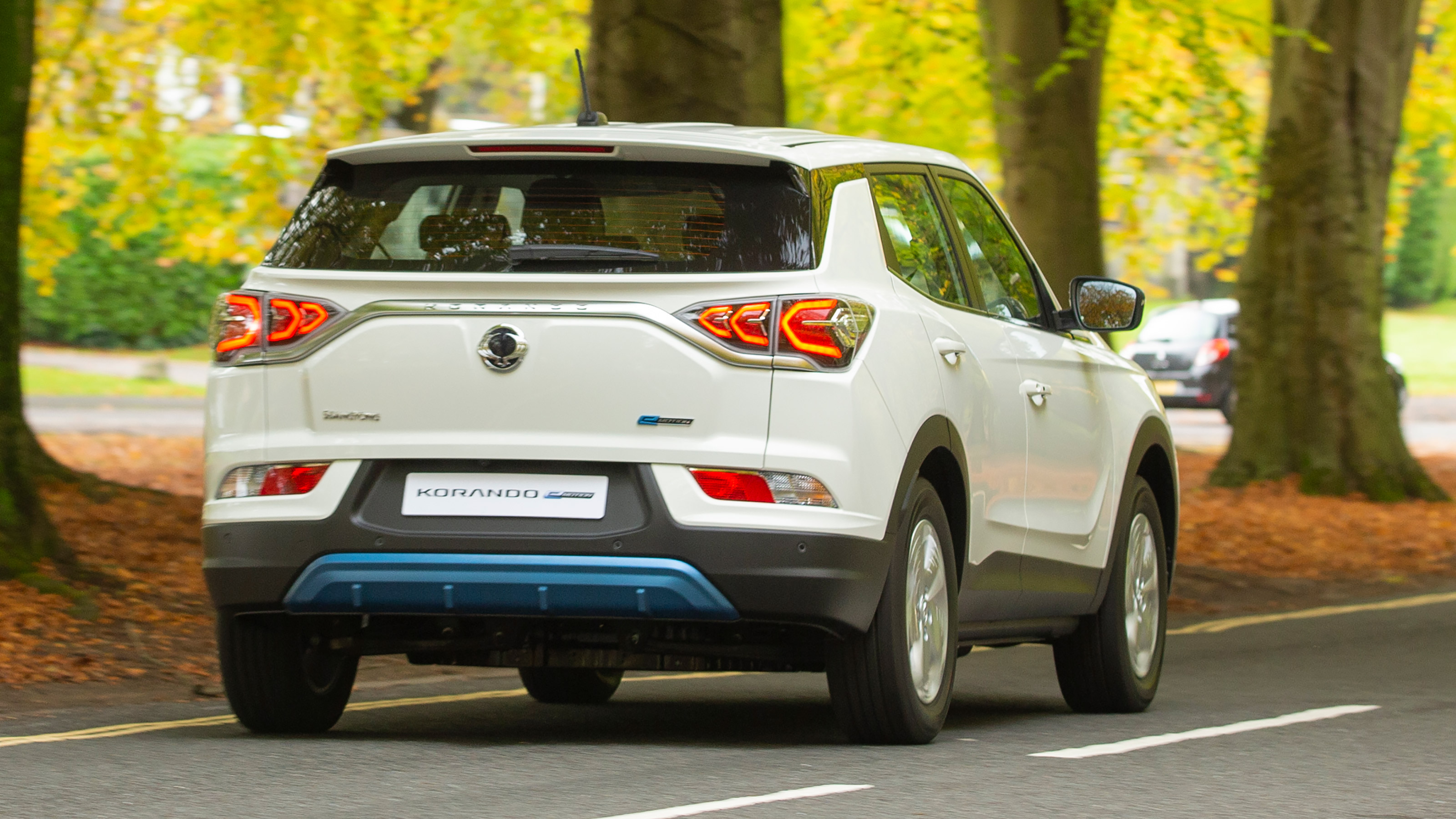 SsangYong Korando e-Motion - rear tracking