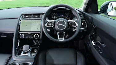 Jaguar E-Pace - interior