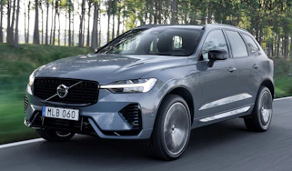 Volvo XC60 T8 PHEV - front