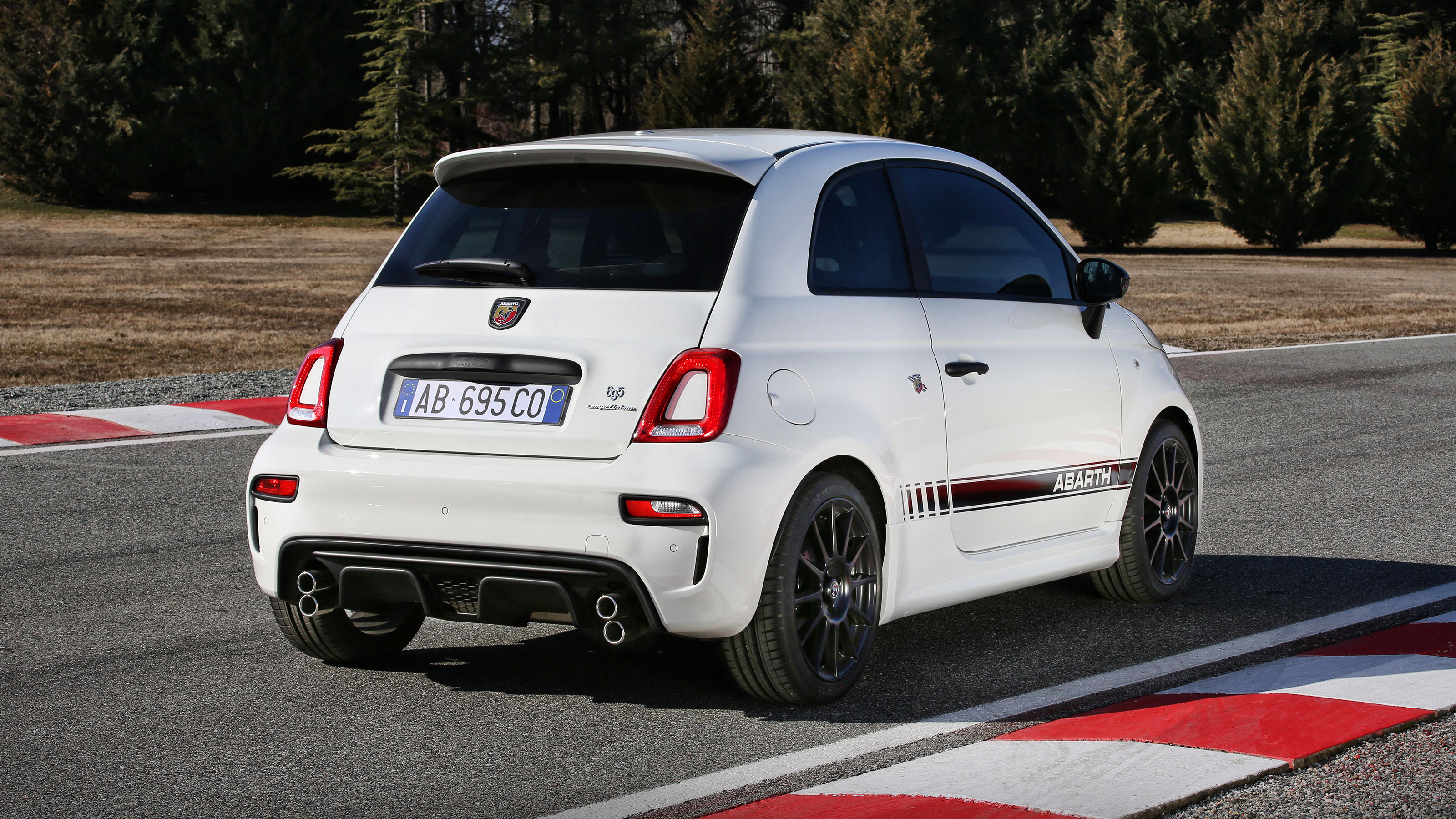 2022 Abarth 595 - rear cornering