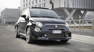 2022 Abarth 695C - tracking