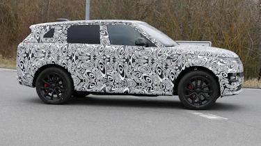2022 Range Rover Sport spyshot 2