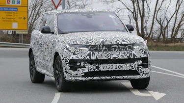 2022 Range Rover Sport spyshot 1