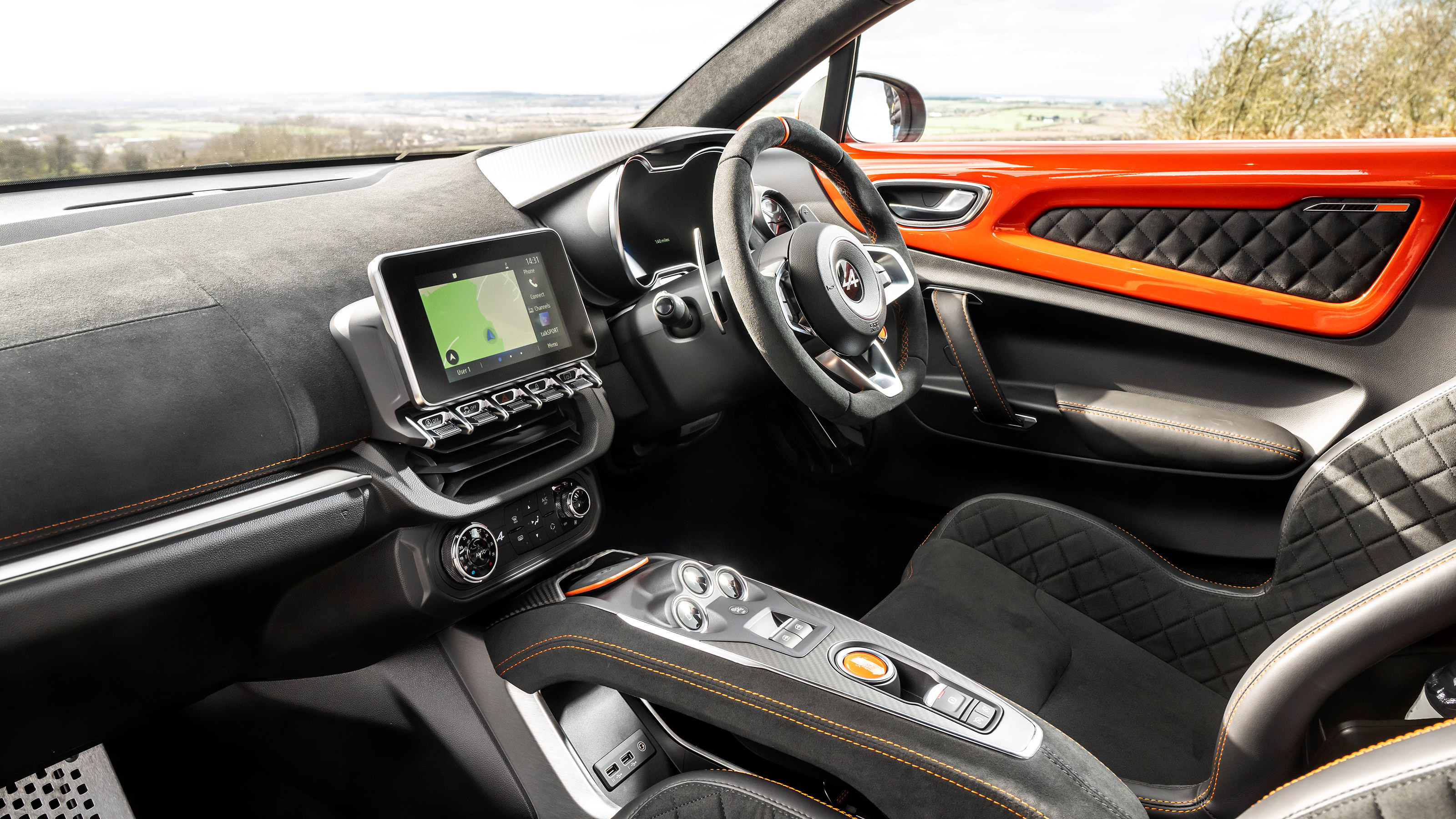 Alpine A110 S - cabin