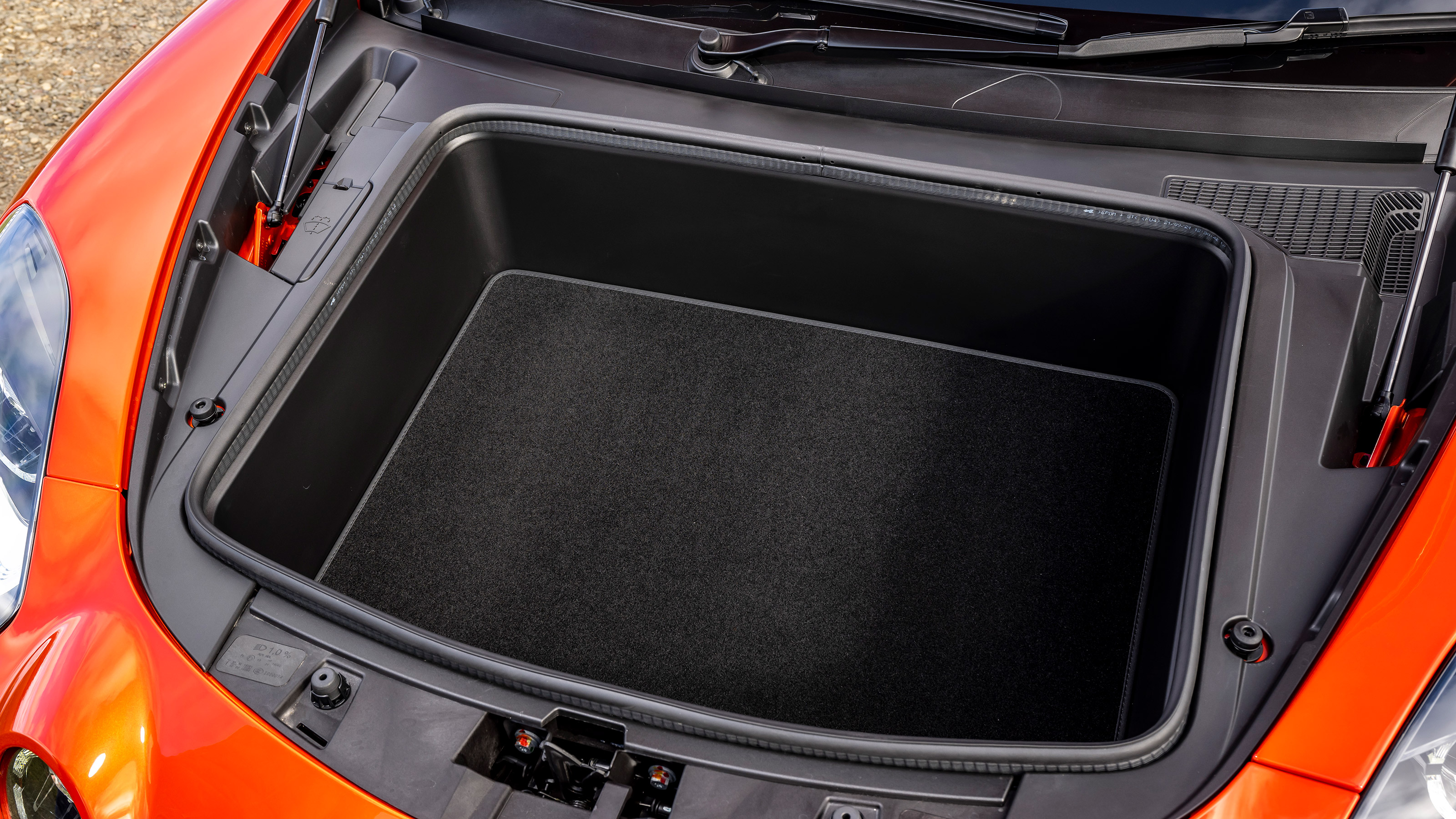 Alpine A110 S - front boot