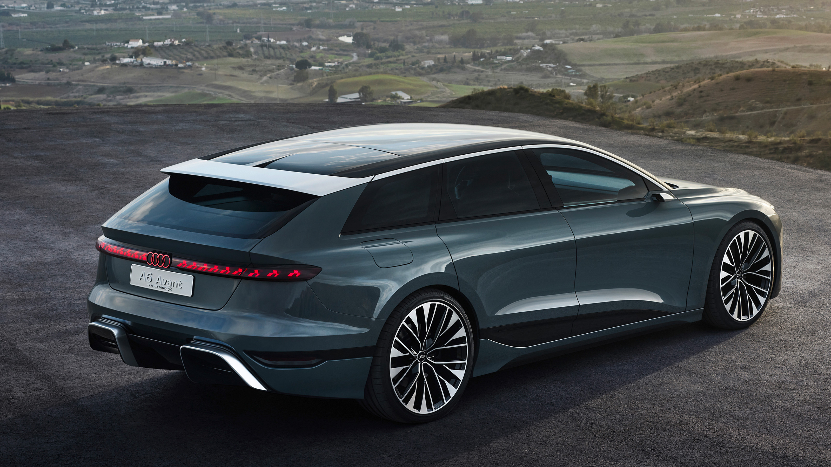 Audi A6 e-tron Avant