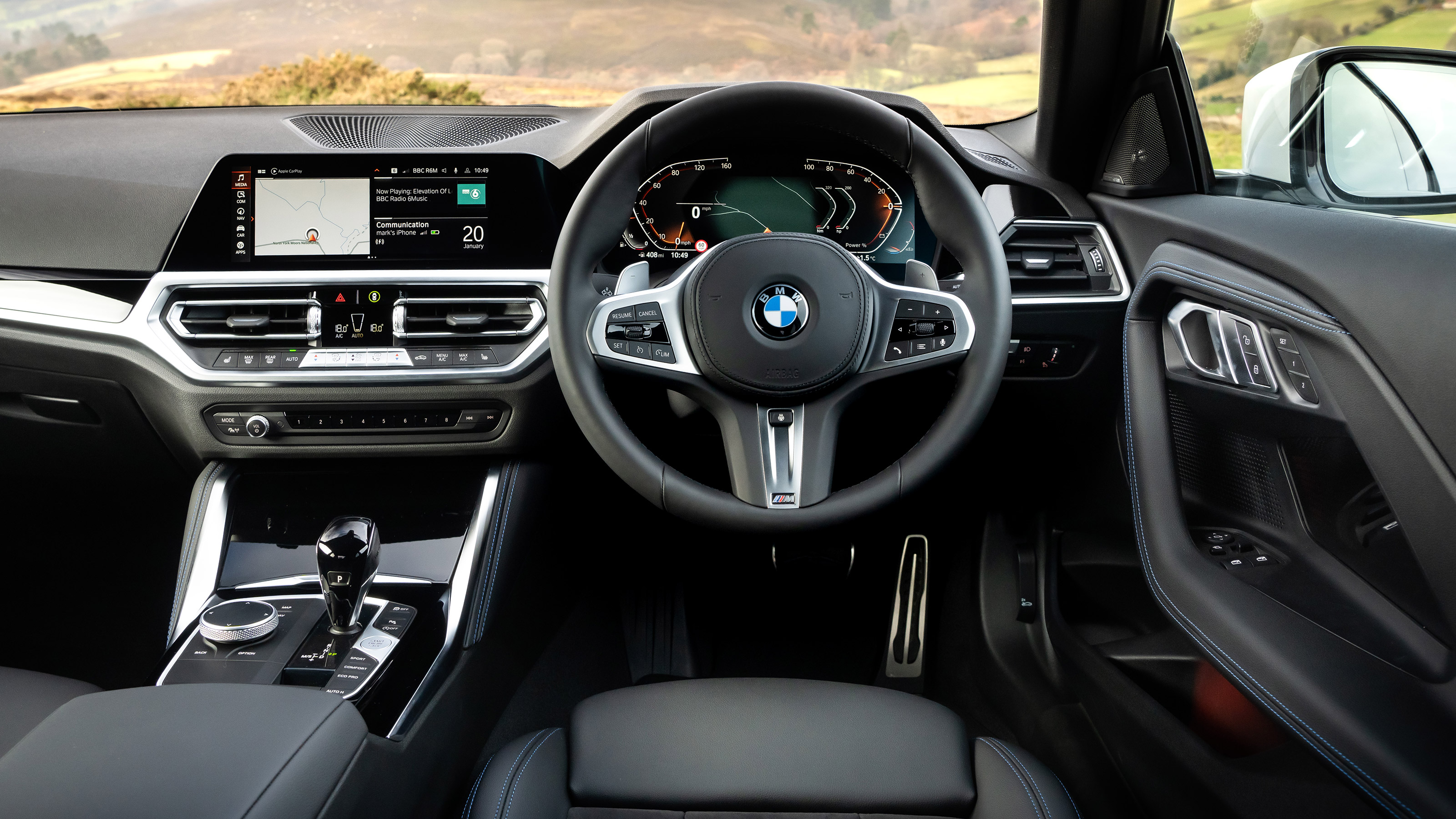 BMW 2 Series Coupe - dash