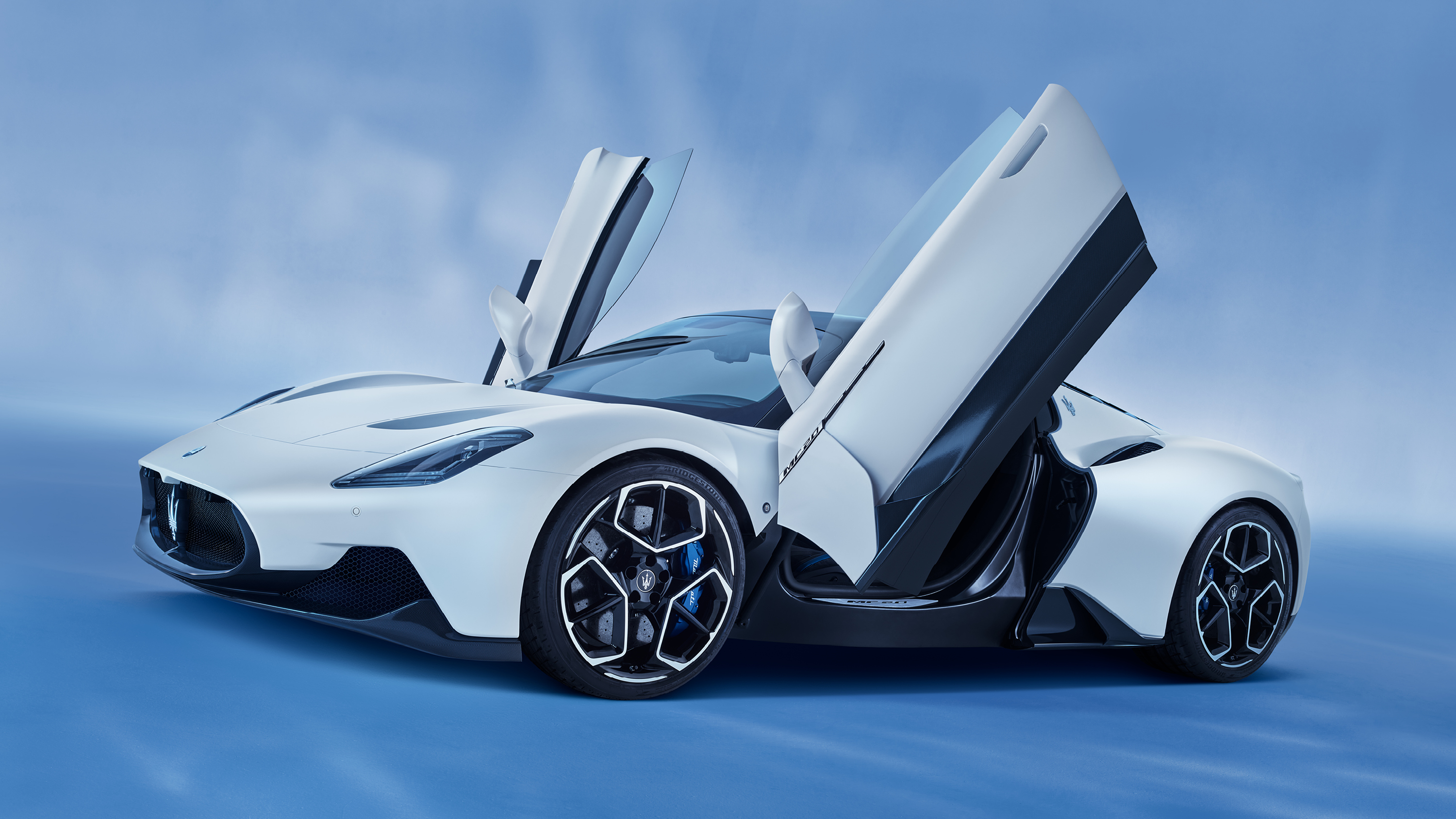 Maserati MC20 - front