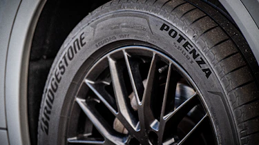 Bridgestone Potenza Sport - detail