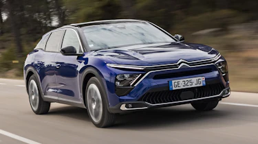 Citroen C5 X 130PS - front tracking