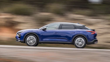 Citroen C5 X 130PS - side