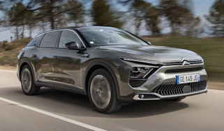 Citroen C5 X - front