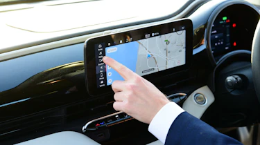 Fiat 500 long termer - third report infotainment