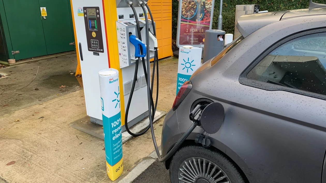 Fiat 500 long termer - second report charging