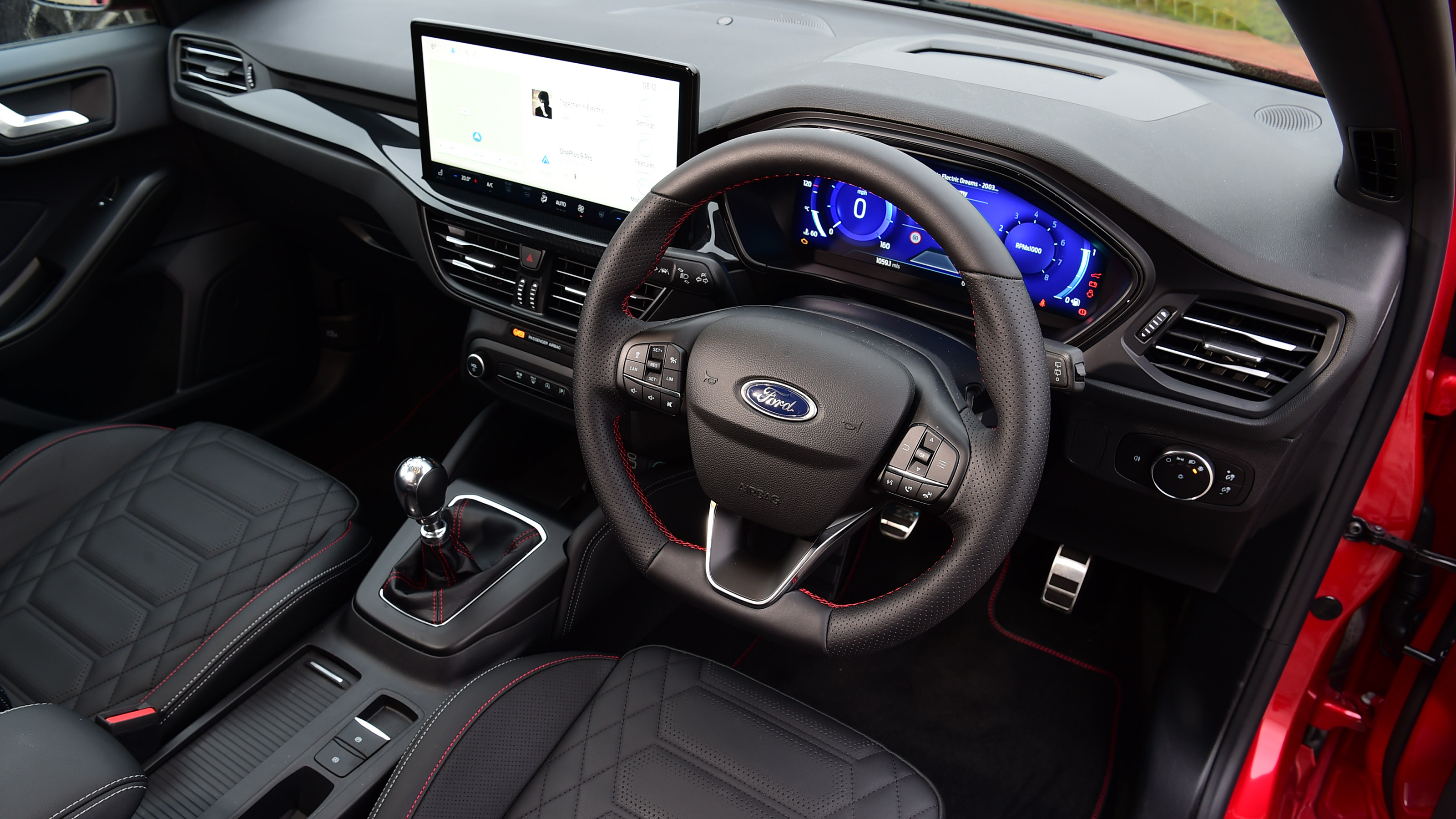 Ford Focus facelift - cabin