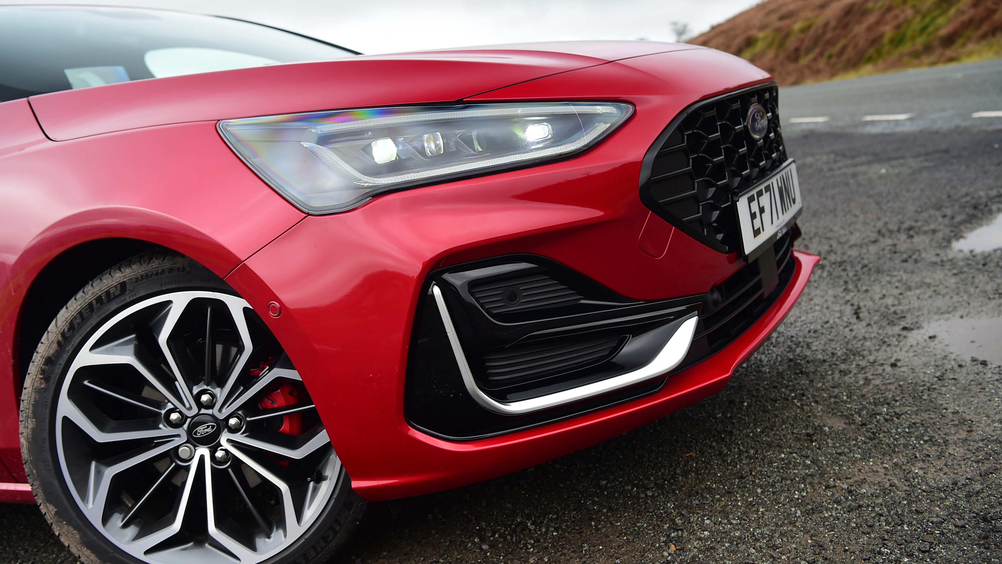 Ford Focus facelift - front detail