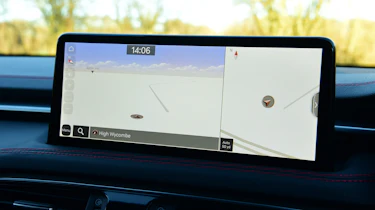 Genesis G70 Shooting Brake - sat-nav