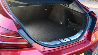 Genesis G70 Shooting Brake - boot